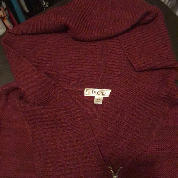 🧣Decree oversized hooded sweater🧤 - Picture 2 of 5